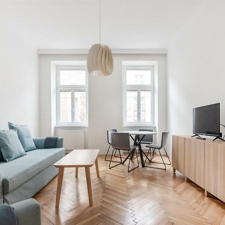 Universum Apartment 2 Wien Exterior foto