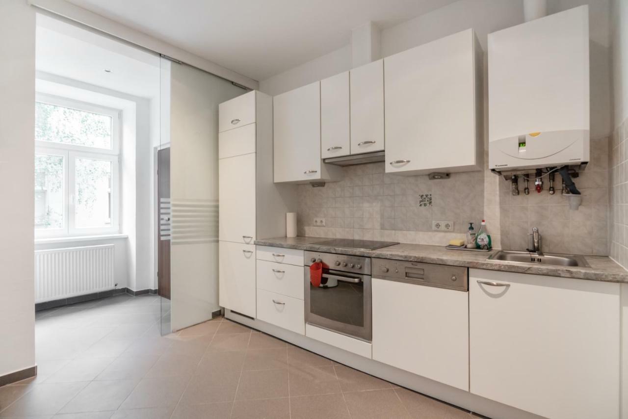 Universum Apartment 2 Wien Exterior foto